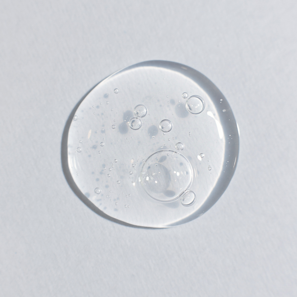 Giliai drėkinantis ir stangrinantis serumas WATER ELEMENT